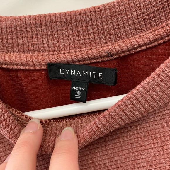 Dynamite tong sleeve crop top - Picture 5 of 6